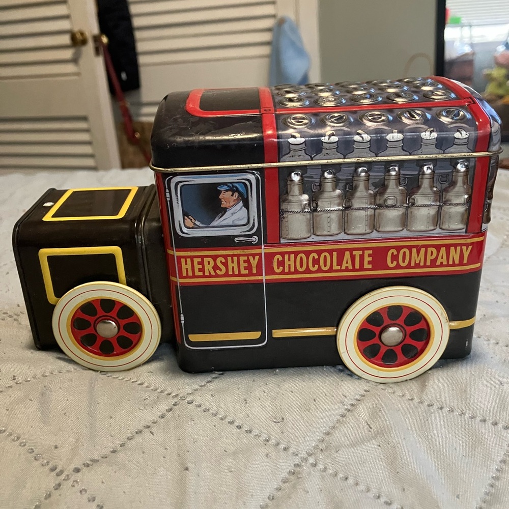 Vintage Hershey Chocolate Co Milk Truck Tin